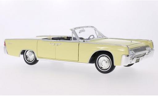 Lincoln Continental 1/18 Lucky Die Cast 4-Door Convertibile giallo 1961 Sofftop liegt bei modellino in miniatura