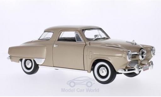 Studebaker Champion 1/18 Lucky Die Cast metallico beige 1950 modellino in miniatura