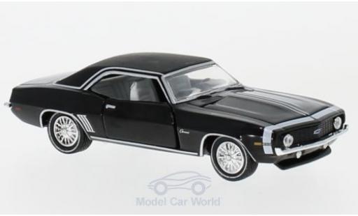 Chevrolet Camaro 1/64 M2 Machines 250 nero 1969 modellino in miniatura