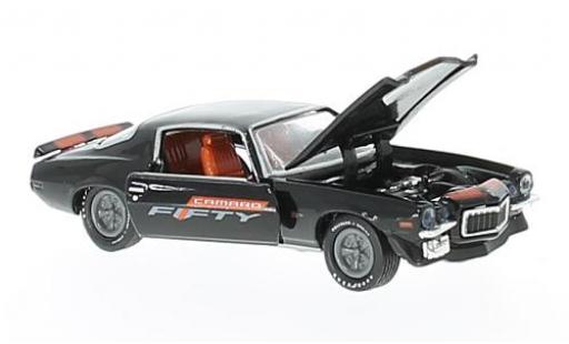 Chevrolet Camaro 1/64 M2 Machines Z/28 RS nero/orange 1970 Fifty Years modellino in miniatura