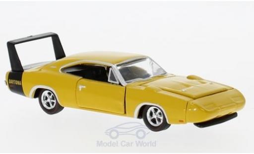 Dodge Charger Daytona 1/64 M2 Machines Daytona 440 giallo 1969 modellino in miniatura