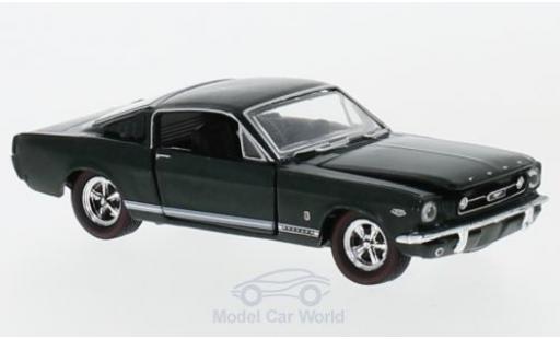 Ford Mustang GT 1/64 M2 Machines GT 2+2 Fastback verde 1970 modellino in miniatura