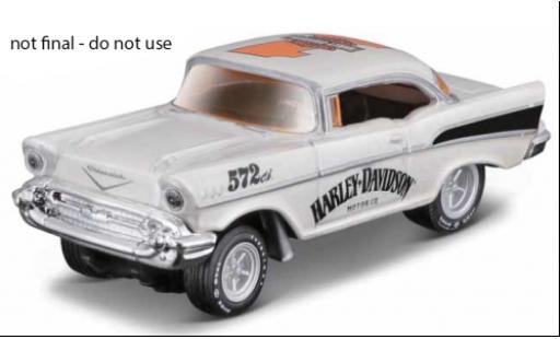 Chevrolet Bel Air 1/64 Maisto bianco/nero Harley-Davidson 1957 modellino in miniatura