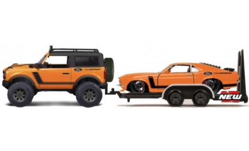 Ford Bronco 1/24 Maisto Badlands Offroad orange/nero Perfomance 2021 modellino in miniatura