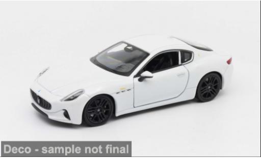 Maserati Gran Turismo 1/24 Welly Folgore weiss 2023 1:24 modellino in miniatura