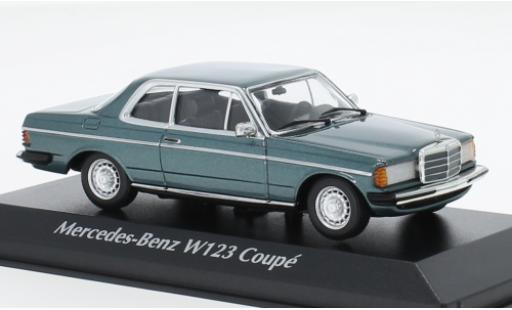 Mercedes 230 1/43 Maxichamps CE (C123) metallise türkis 1976 modellino in miniatura