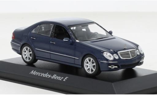 Mercedes Classe E 1/43 Maxichamps (W211) metallise blu 2006 modellino in miniatura