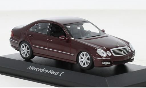 Mercedes Classe E 1/43 Maxichamps (W211) metallise rosso 2006 modellino in miniatura