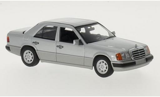 Mercedes 230 1/43 Maxichamps E (W124) grigio 1991 modellino in miniatura