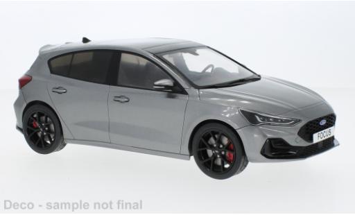 Ford Focus 1/18 MCG ST metallise grigio 2022 modellino in miniatura