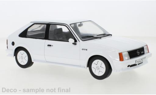 Opel Kadett 1/18 MCG D GTE bianco 1983 modellino in miniatura