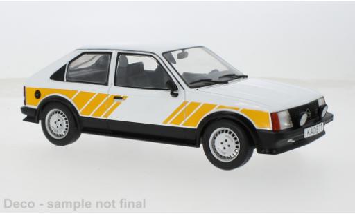 Opel Kadett 1/18 MCG D SR weiss/gelb 1983 1:18 modellino in miniatura