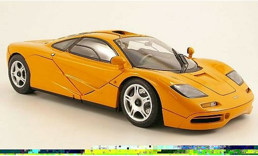 McLaren F1 Base 1/12 Minichamps orange 1994 modellini auto