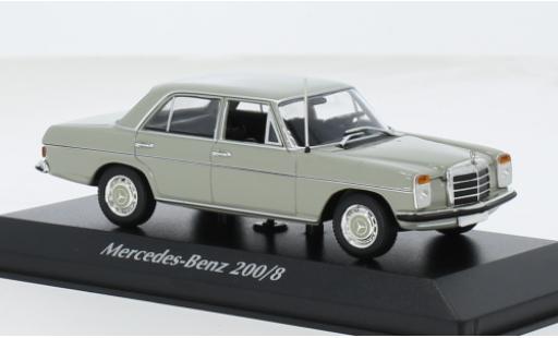 Mercedes 200 1/43 Maxichamps /8 (W114) grau 1968 1:43 modellino in miniatura