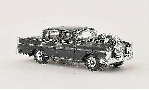 Mercedes 220 Base 1/87 Busch Hochzeit 1959 modellini auto