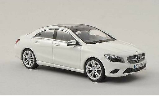 Mercedes CLA Base 1/43 Schuco (C117) bianco modellini auto