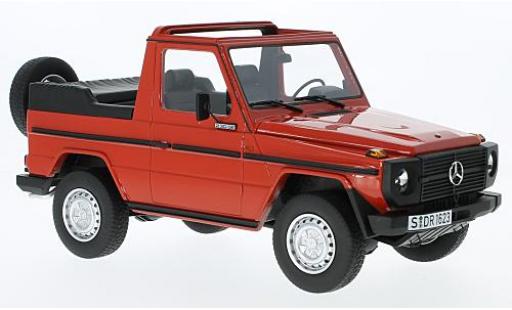 Mercedes Classe G 1/18 Cult Scale Models W460 rot Cult Scale Mo 1:18 modellino in miniatura