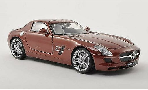 Mercedes SLS Coupe 1/18 Motormax AMG (C197) marrone modellini auto