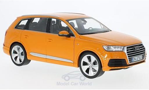 Audi Q7 1/18 Minichamps orange 2015 modellino in miniatura
