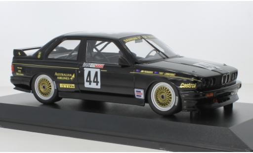 Bmw M3 1/18 Minichamps (E30) No.44 JPS Team John Player Special 1000 Km Bathurst 1987 modellino in miniatura