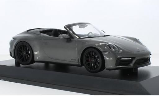Porsche 992 GTS 1/18 Minichamps 911  Carrera 4 Cabriolet metallise grau 2020 1:18 modellino in miniatura