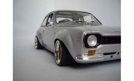 Ford RS 1600 Rally 1/18 Minichamps grigio jantes nid dabeilles modellini auto