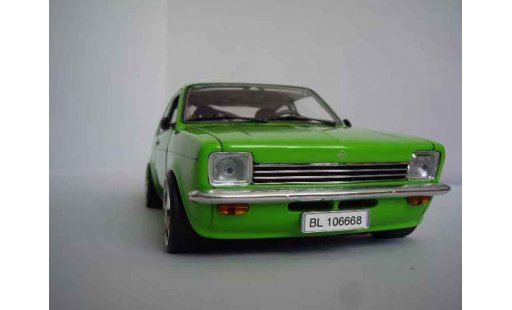 Opel Kadett C coupe 1/18 Minichamps sr 1976 verde modellini auto