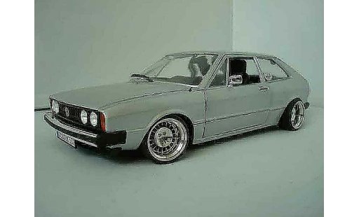 Volkswagen Scirocco GTI 1/18 Revell grigio modellini auto