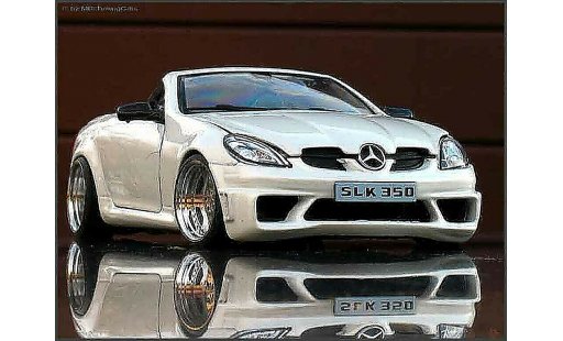Mercedes Classe SLK Base 1/18 Maisto 350 modellini auto