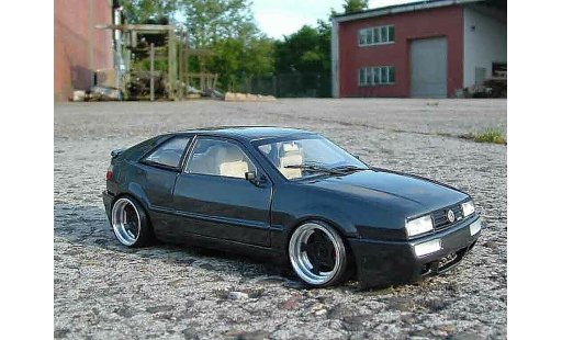 Volkswagen Corrado VR6 1/18 Revell jantes bords larges modellini auto
