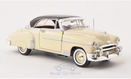 Chevrolet Bel Air 1/24 Motormax Hardtop beige/marroneee 1950 modellino in miniatura