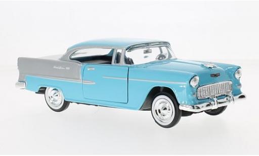 Chevrolet Bel Air 1/24 Motormax blu/grigio 1955 modellino in miniatura
