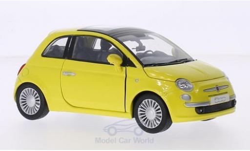 Fiat 500 L 1/24 Motormax giallo 2007 modellino in miniatura