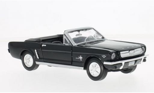 Ford Mustang 1/24 Motormax Convertibile nero 1964 modellino in miniatura