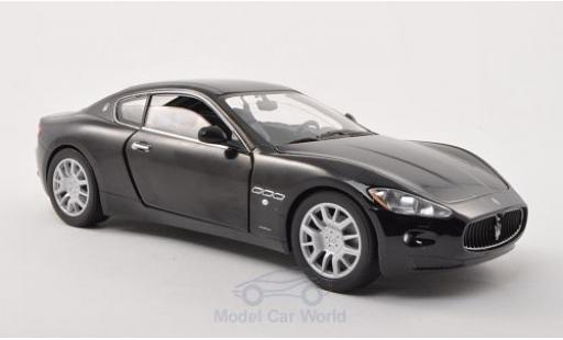 Maserati Gran Turismo 1/18 Motormax nero ohne Vitrine modellino in miniatura