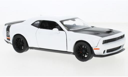 Dodge Challenger 1/24 Motormax SRT Hellcat Widebody bianco/nero 2018 modellino in miniatura