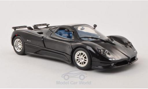 Pagani Zonda R 1/18 Motormax C12 nero 2004 modellino in miniatura