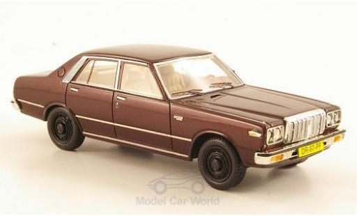 Datsun 200L 1/43 Neo Laurel (C230) metallico rosso modellino in miniatura