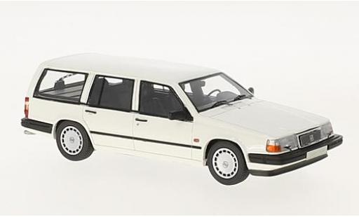 Volvo 940 1/43 Neo GL Estate bianco 1990 modellino in miniatura