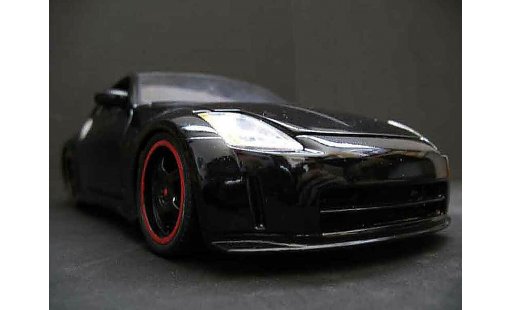 Nissan 350Z Base 1/18 Maisto coupe preparation tuning nero jantes neros modellini auto