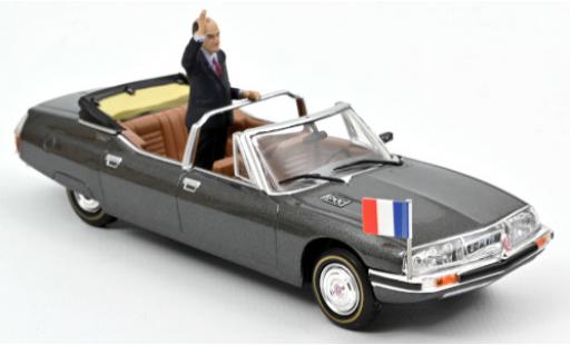 Citroen SM 1/43 Norev Presidentielle metallico grigio 1981 avec Figur: Francois Mitterand modellino in miniatura