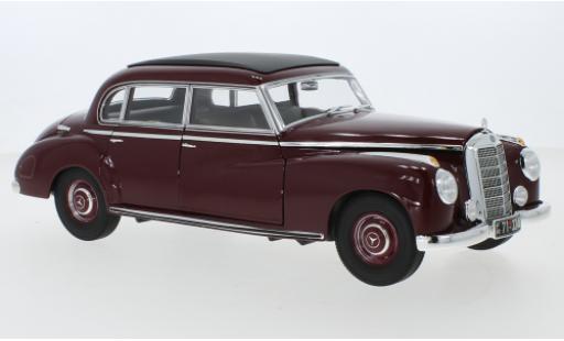 Mercedes 300 1/18 Norev (W186) rosso 1955 modellino in miniatura