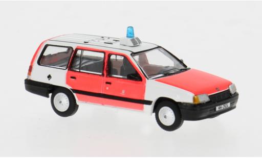 Modellini auto Opel Kadett E Caravan 1989 Feuerwehr Hamburg 1/87 PCX87