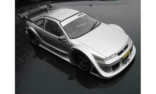 Opel Calibra DTM 1/18 Ut Models street modellini auto