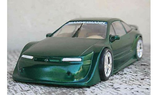 Opel Calibra Base 1/18 Ut Models lissage modellini auto