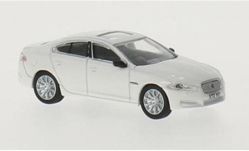 Jaguar XF 1/76 Oxford bianco RHD modellino in miniatura