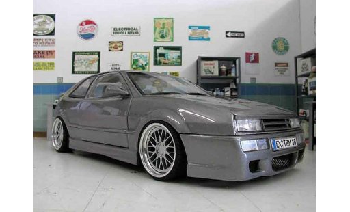Volkswagen Corrado VR6 1/18 Revell kit carrosserie rieger modellini auto
