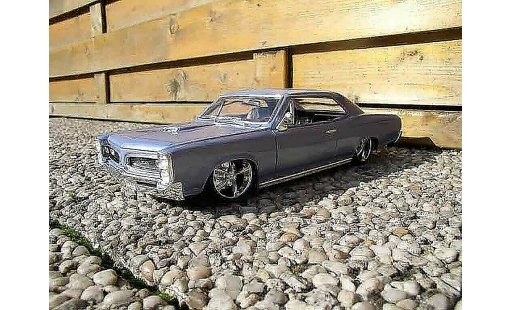 Pontiac GTO 1966 1/18 Welly blu ciel modellini auto