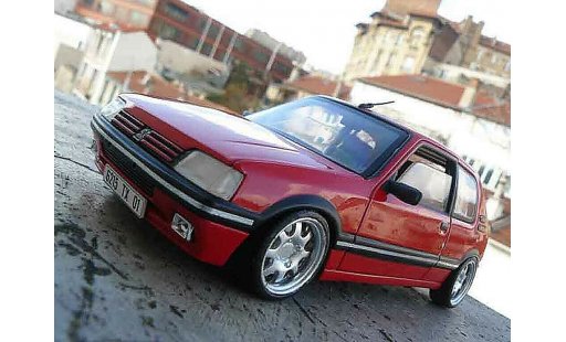 Peugeot 205 GTI 1/18 Solido 1.9 Rouge Vallelunga rosso vallelunga jantes pts modellini auto