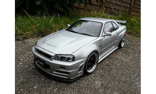Nissan Skyline R34 GTR 1/18 Autoart nismo z-tune tuning modellini auto